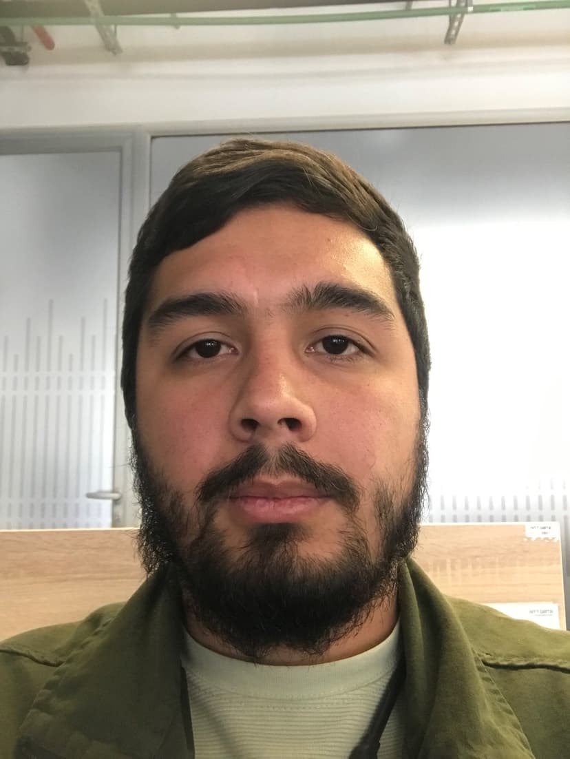 Luis Arteaga - Senior Frontend Engineer